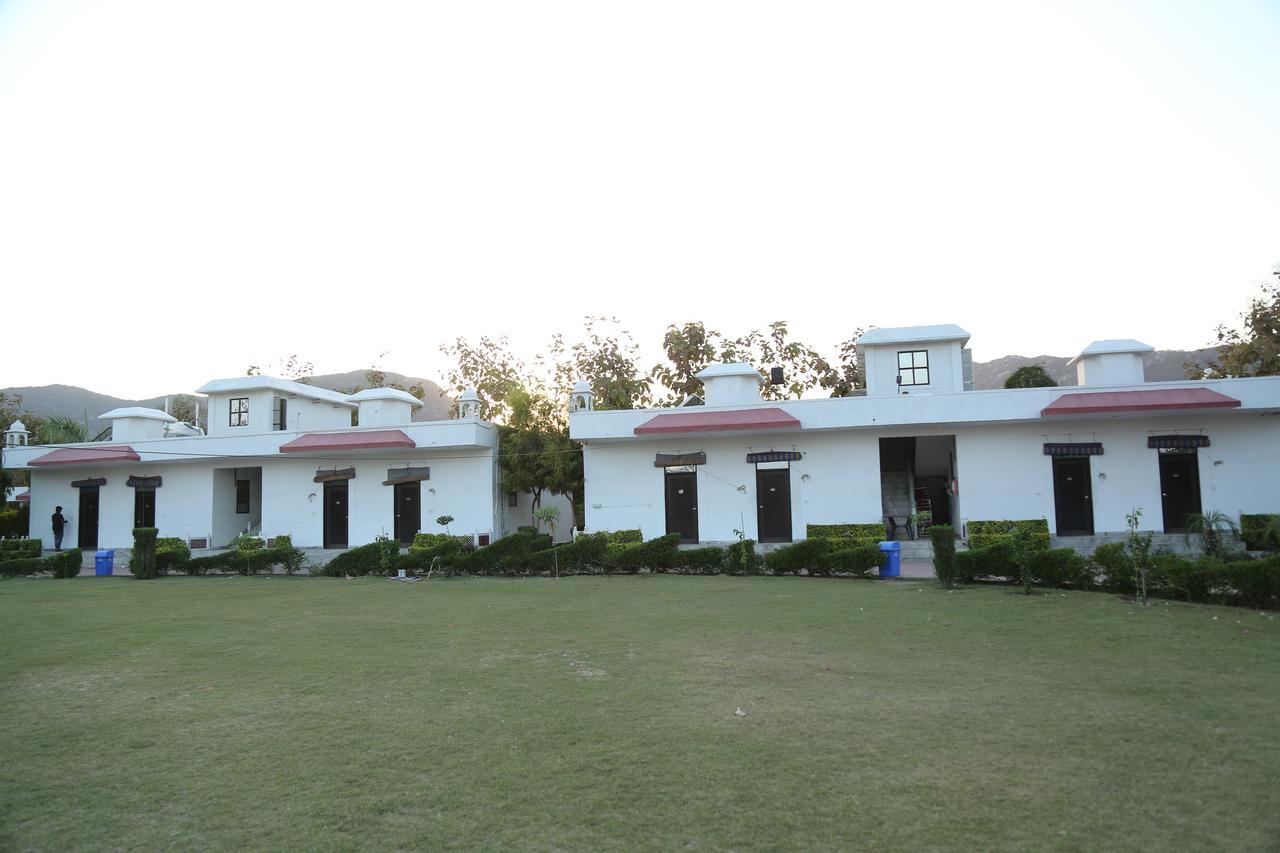 Gulmohar Sariska Resort Bairāt Екстериор снимка