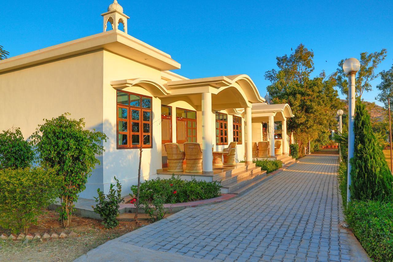 Gulmohar Sariska Resort Bairāt Екстериор снимка