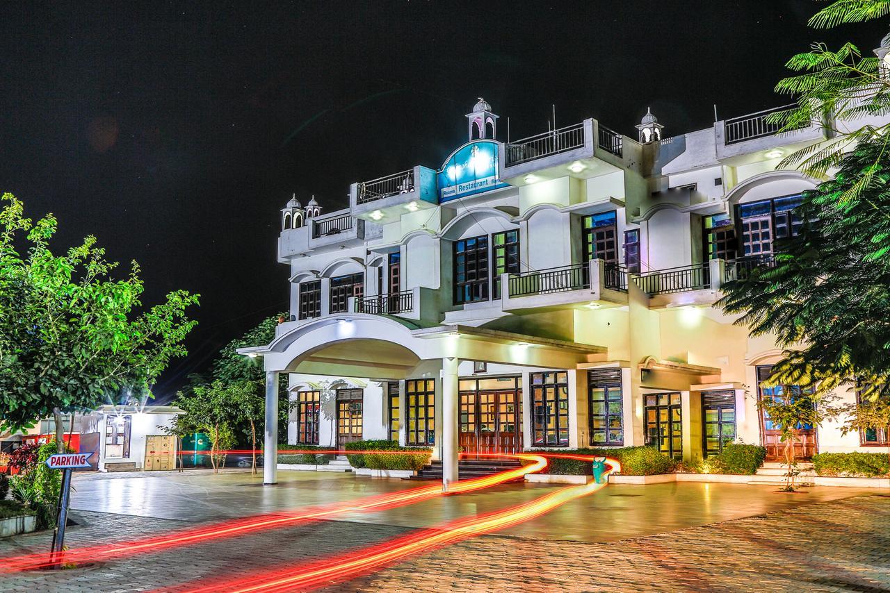 Gulmohar Sariska Resort Bairāt Екстериор снимка