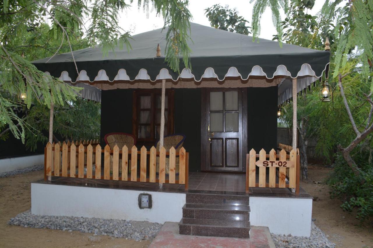 Gulmohar Sariska Resort Bairāt Екстериор снимка