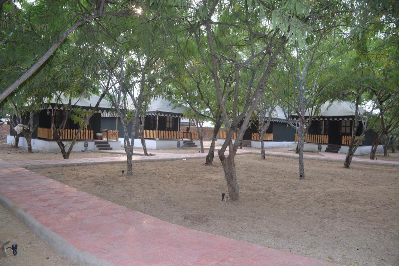 Gulmohar Sariska Resort Bairāt Екстериор снимка